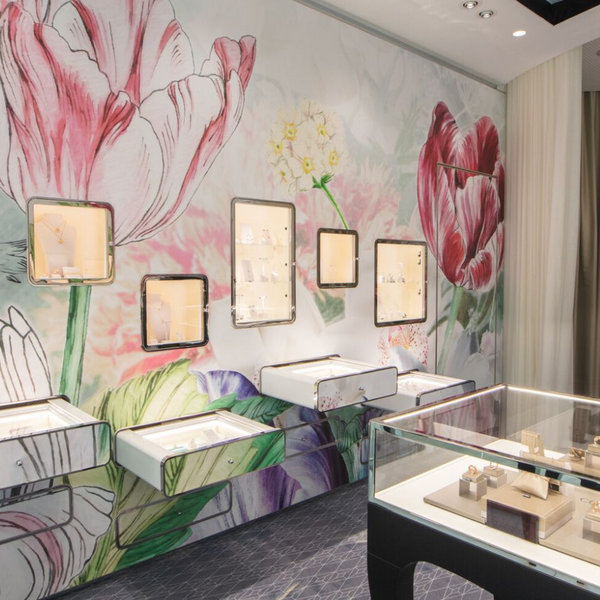 HALADA OC Eurovea, Bratislava